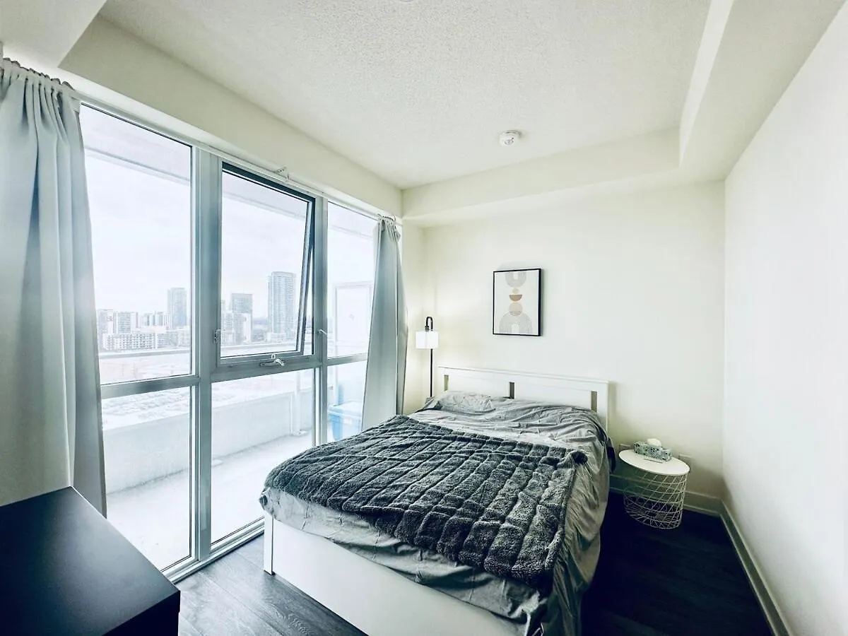 Super View Condo Next To 404Hwy & Fairview Mall Toronto Canada