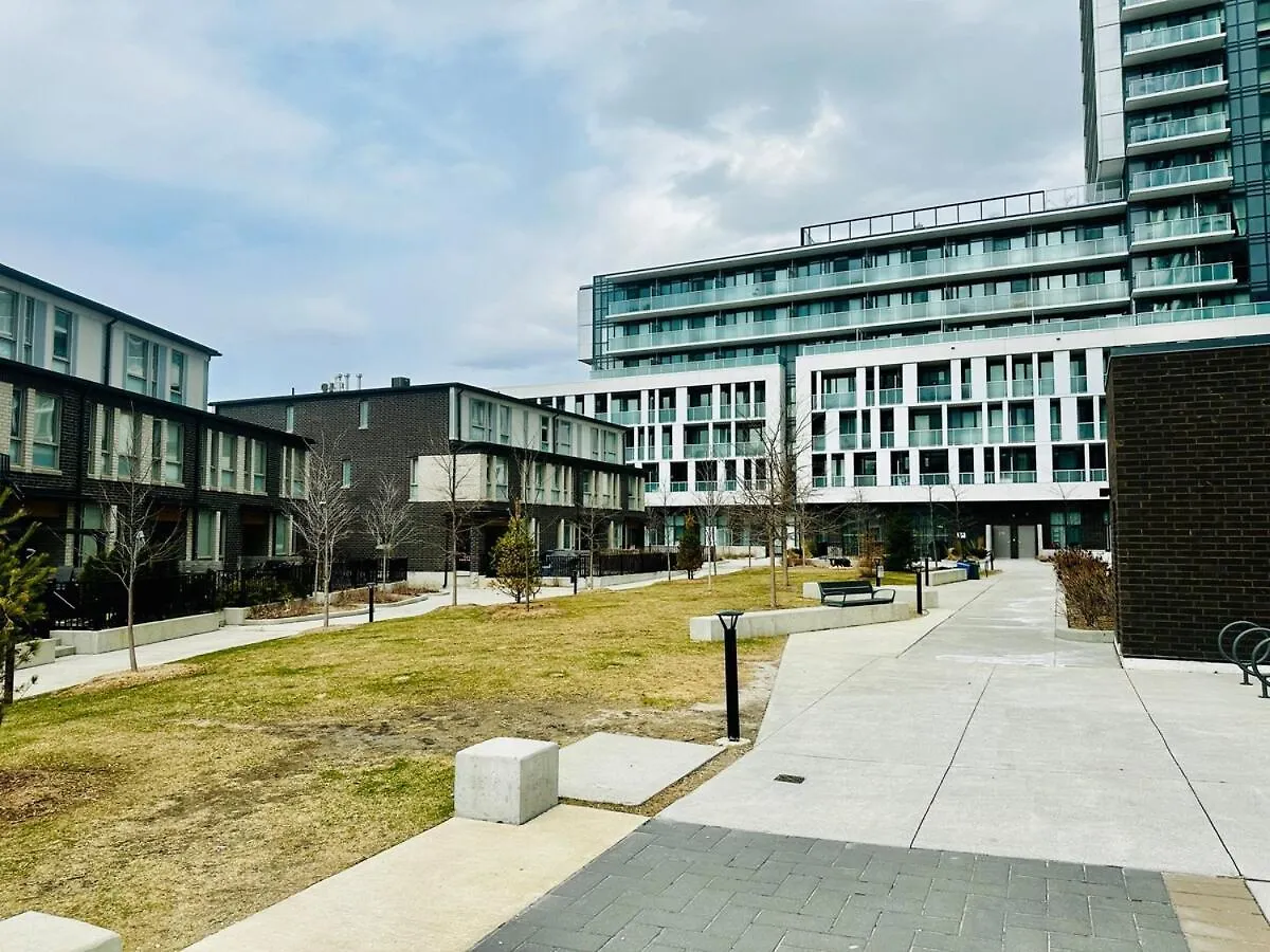 Super View Condo Next To 404Hwy & Fairview Mall Toronto Kanada
